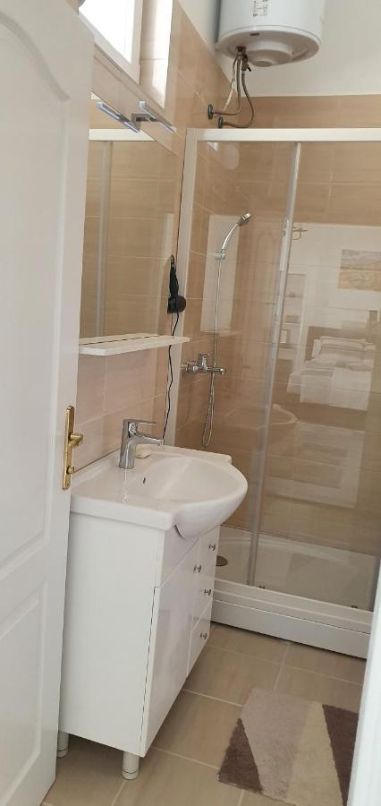 Ferhadija A&E Apartment サラエヴォ エクステリア 写真