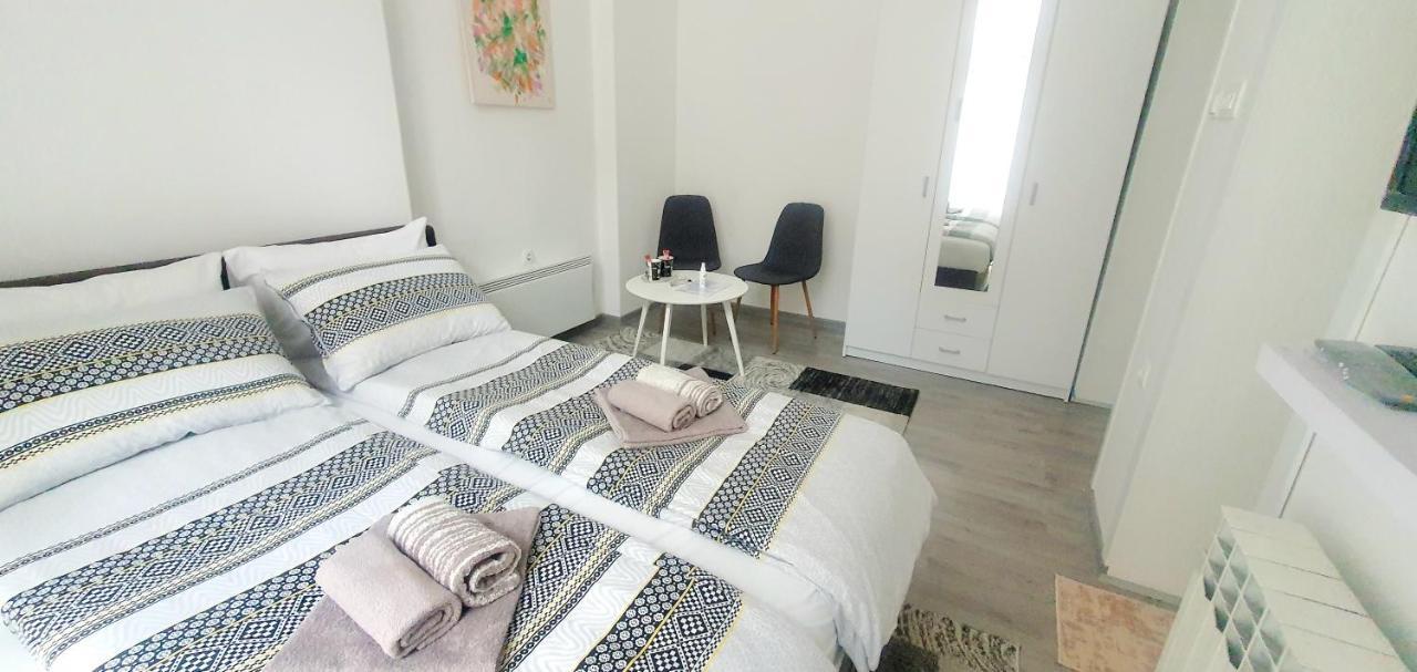 Ferhadija A&E Apartment サラエヴォ エクステリア 写真