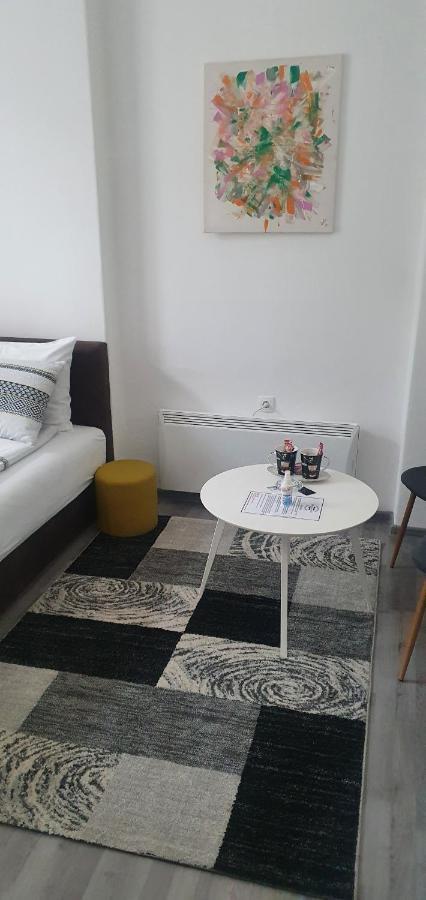 Ferhadija A&E Apartment サラエヴォ エクステリア 写真